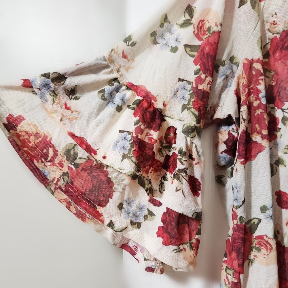 Sheer Floral Blouse w/Bell Flaired Sleeves 3XL